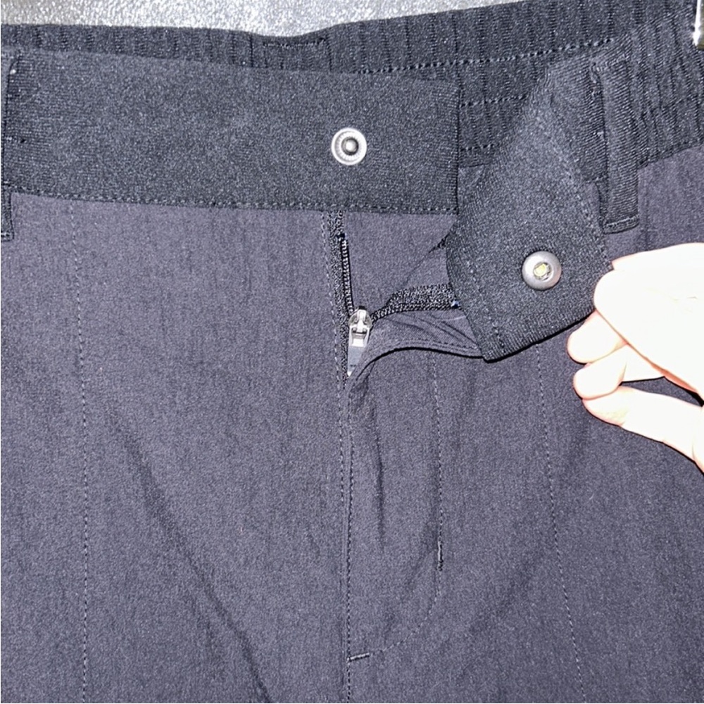 🩷FIRM PRICE🩷 Adidas black shorts - Picture 11 of 14